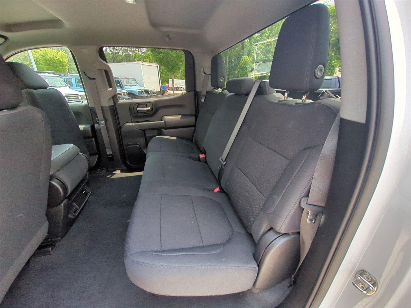 Used 2022 Summit White Chevrolet Custom image 30