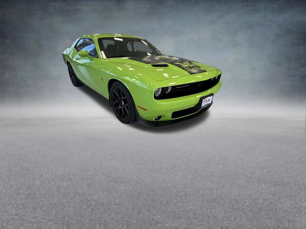 Used 2015 Beige Dodge R/T Scat Pack image 8