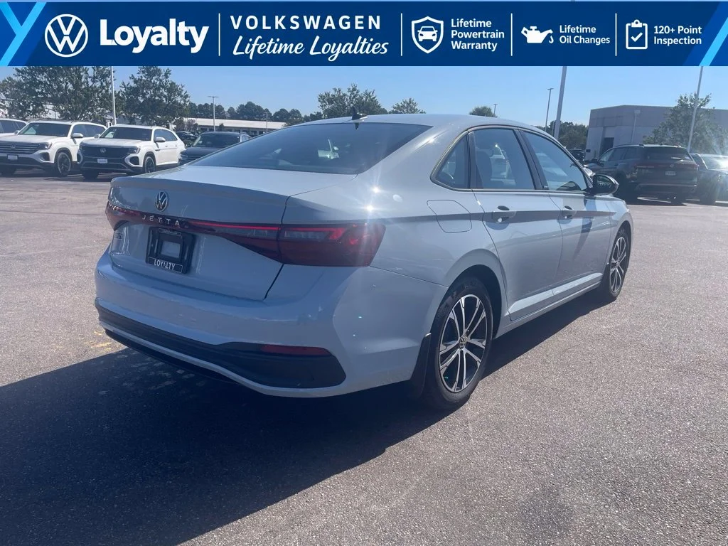 Used 2026 Gray Volkswagen 1.5T Sport image 5