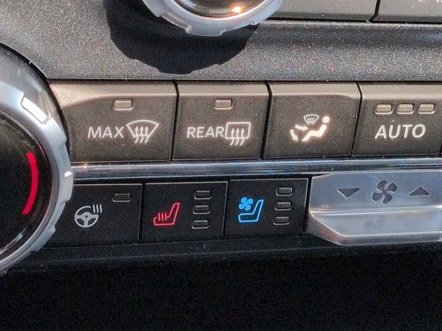 New 2026 Oxford White Ford Lariat® image 23