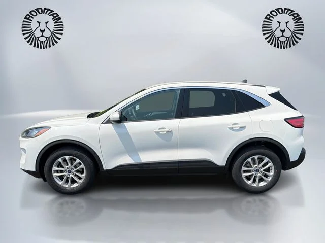 Certified Used 2020 White Metallic Ford SE image 11
