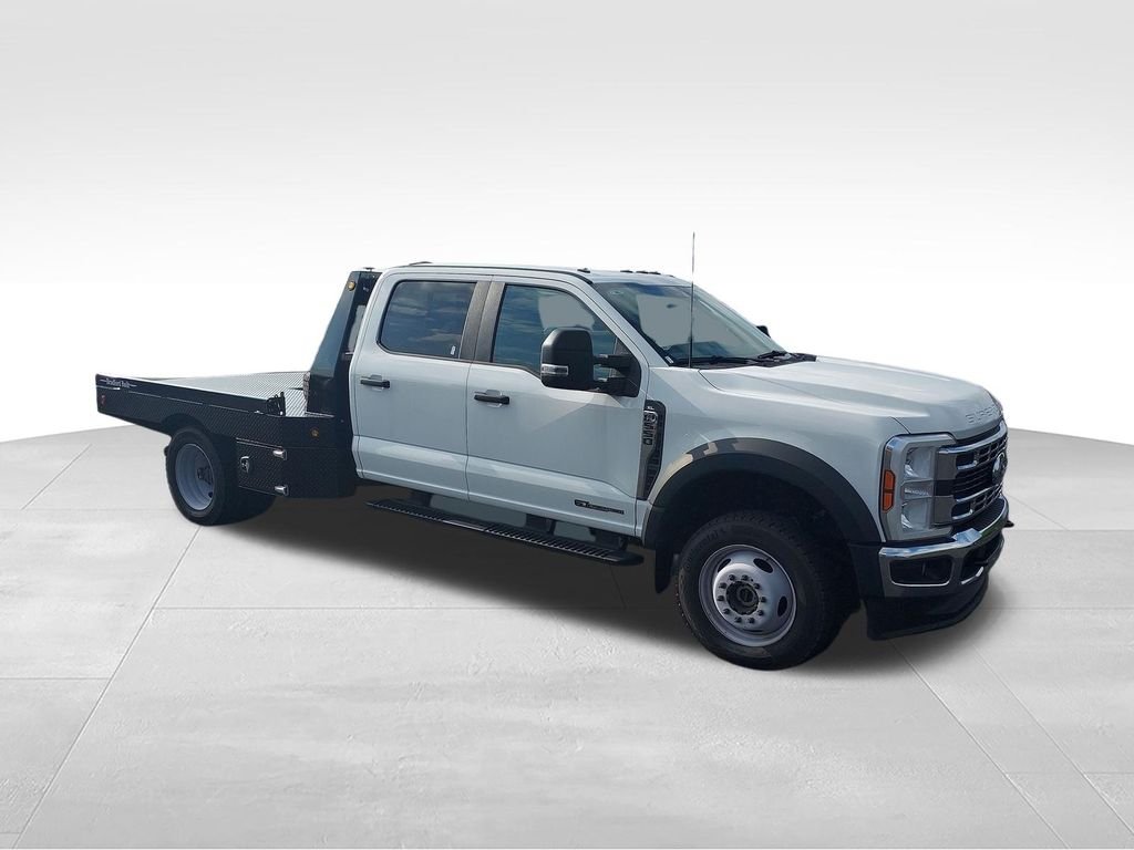 Used 2025 White Ford XL image 7