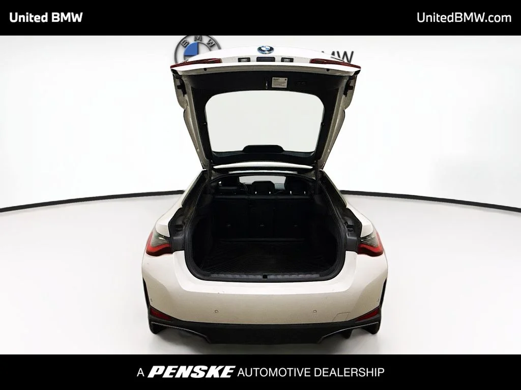 Used 2023 Alpine White BMW eDrive40 image 14