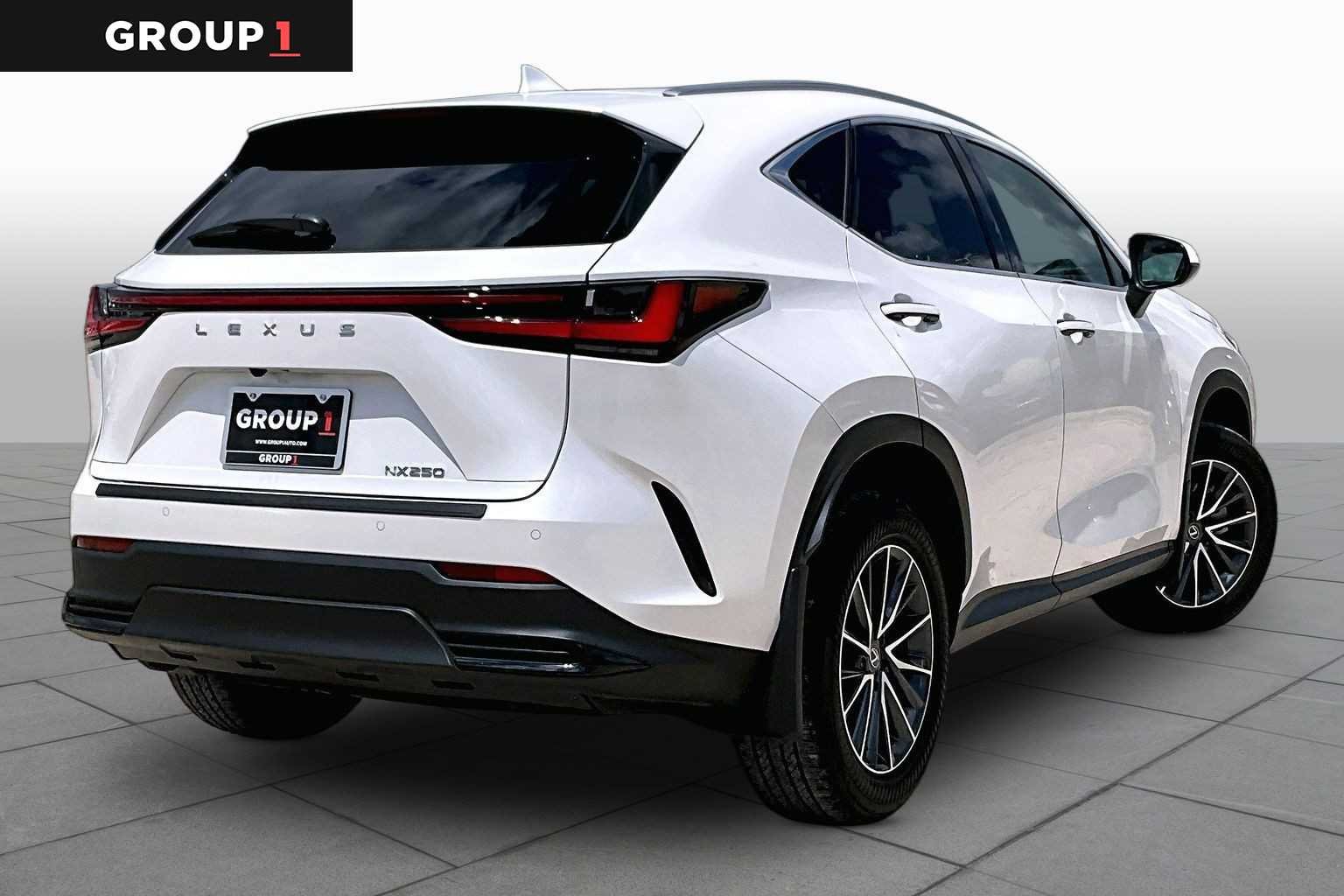 Used 2025 Eminent White Pearl Lexus Premium image 11