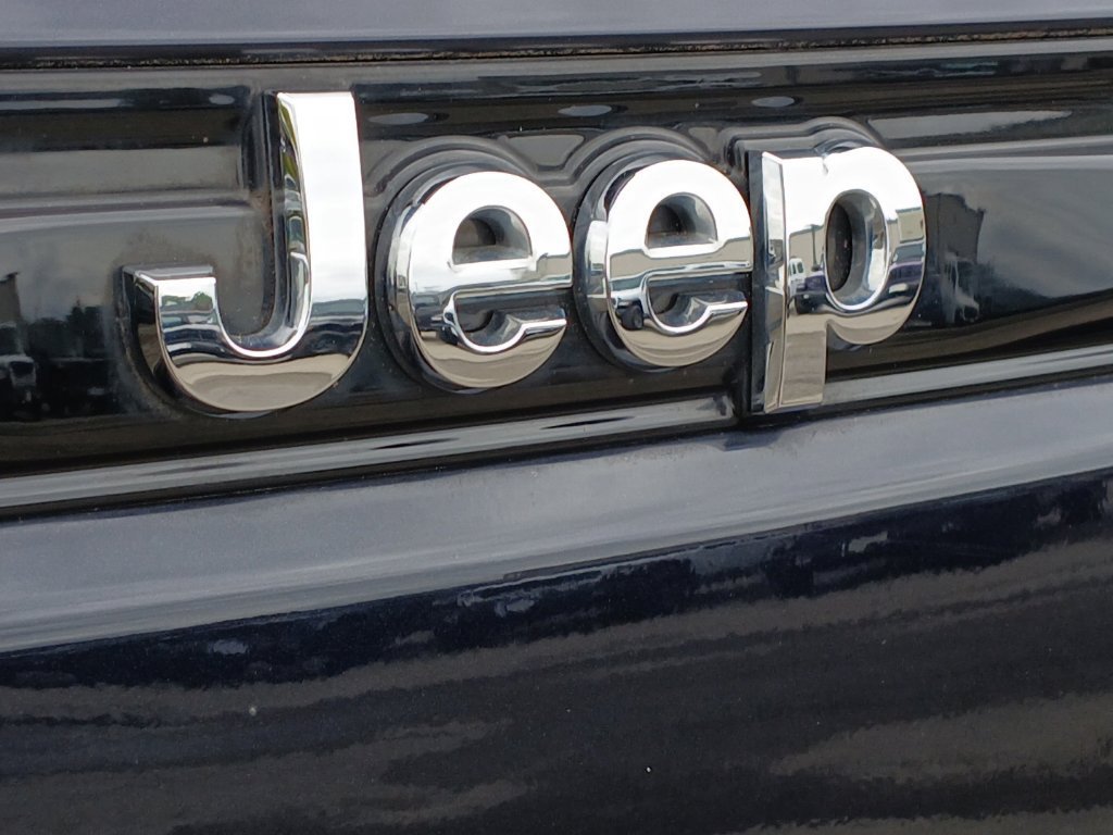 Used 2023 Black Jeep Limited image 32