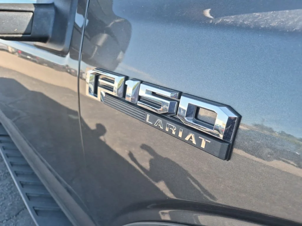Used 2019 Magnetic Ford Lariat image 15