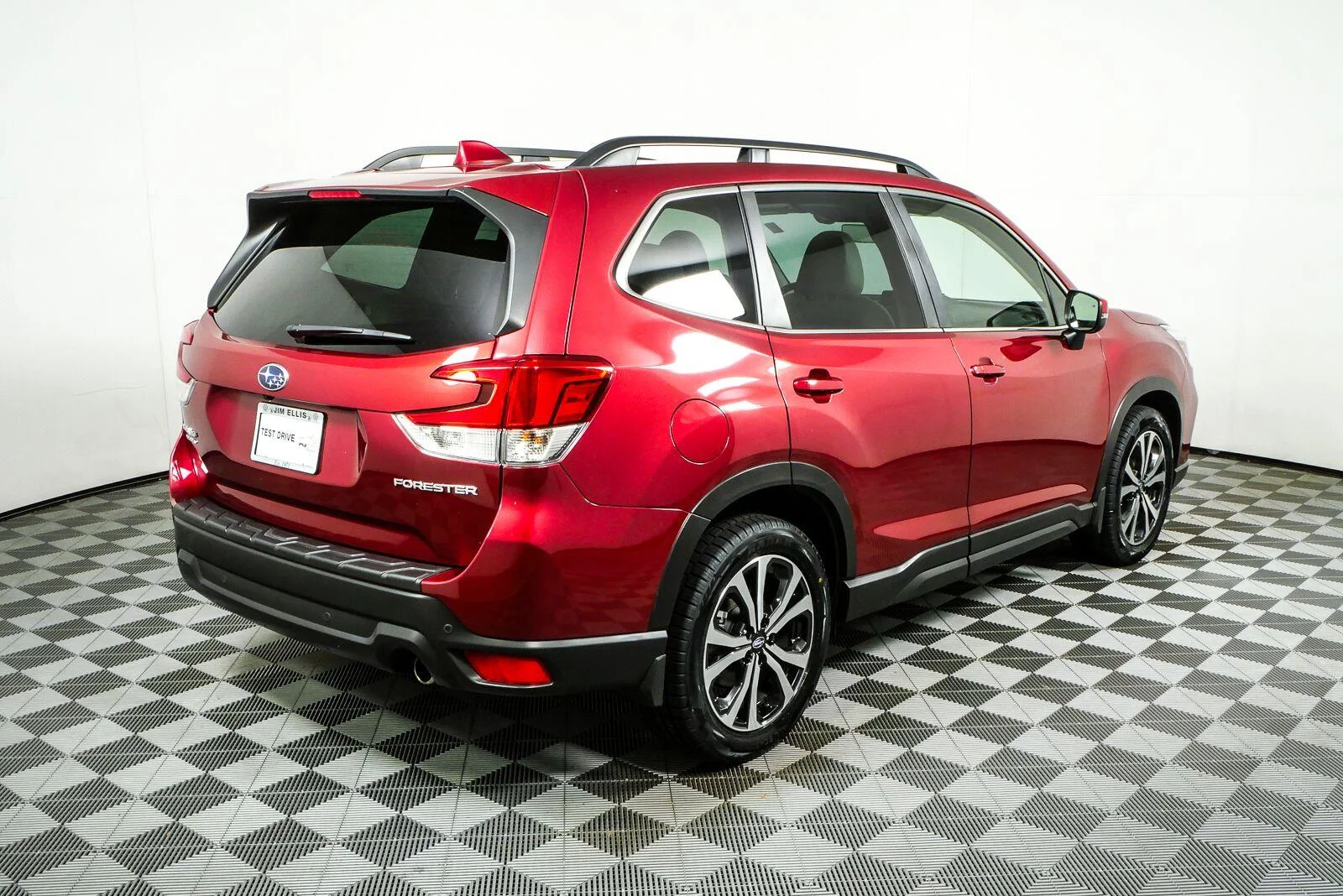 Used 2020 Crimson Red Pearl Subaru Limited image 3