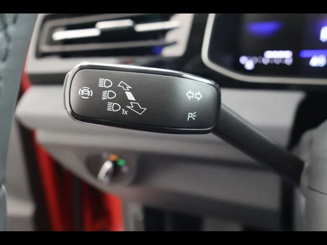 New 2026 Kings Red Metallic Volkswagen 1.5T SE image 25