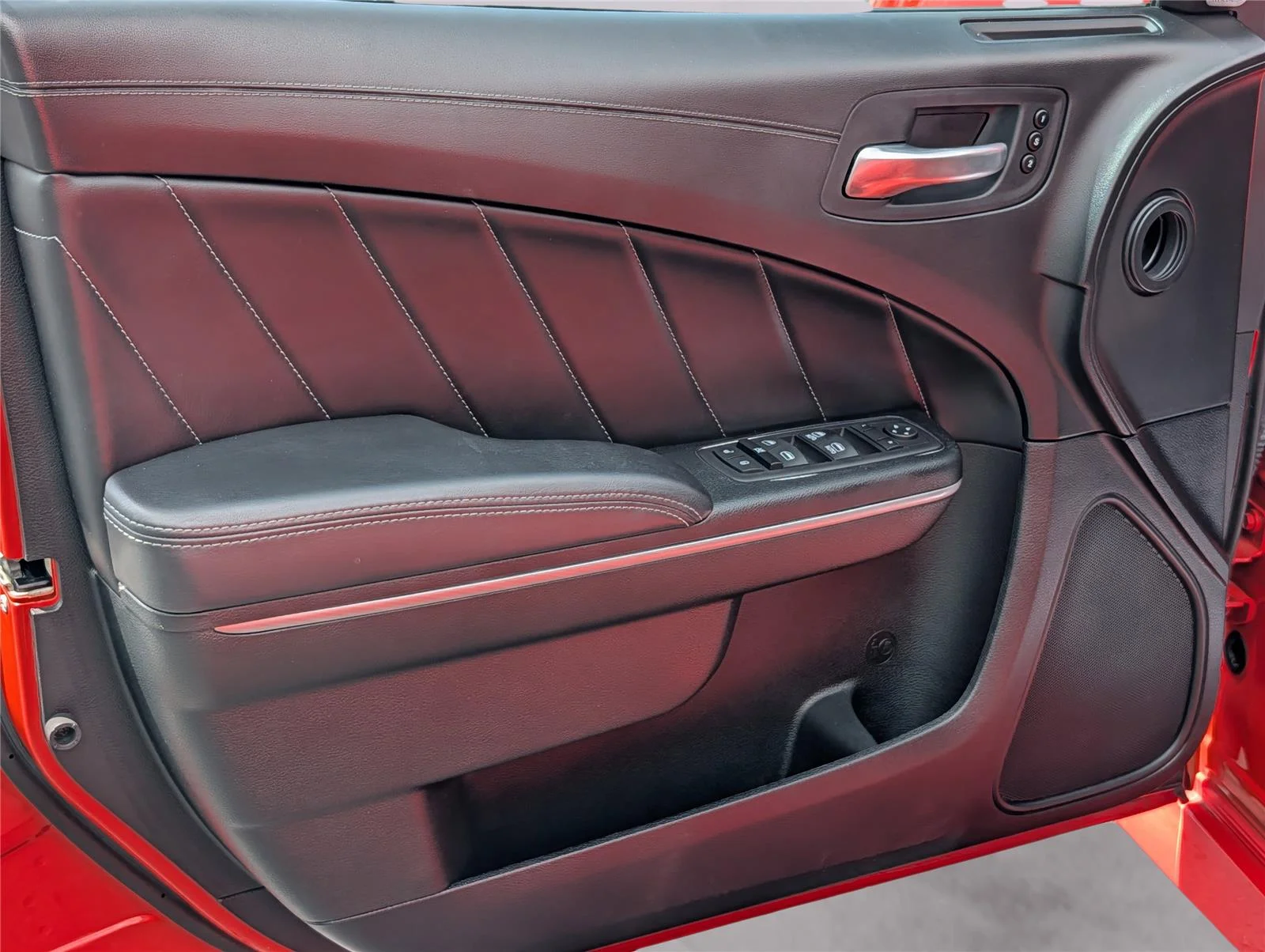 Used 2023 Go Mango Dodge Scat Pack image 13
