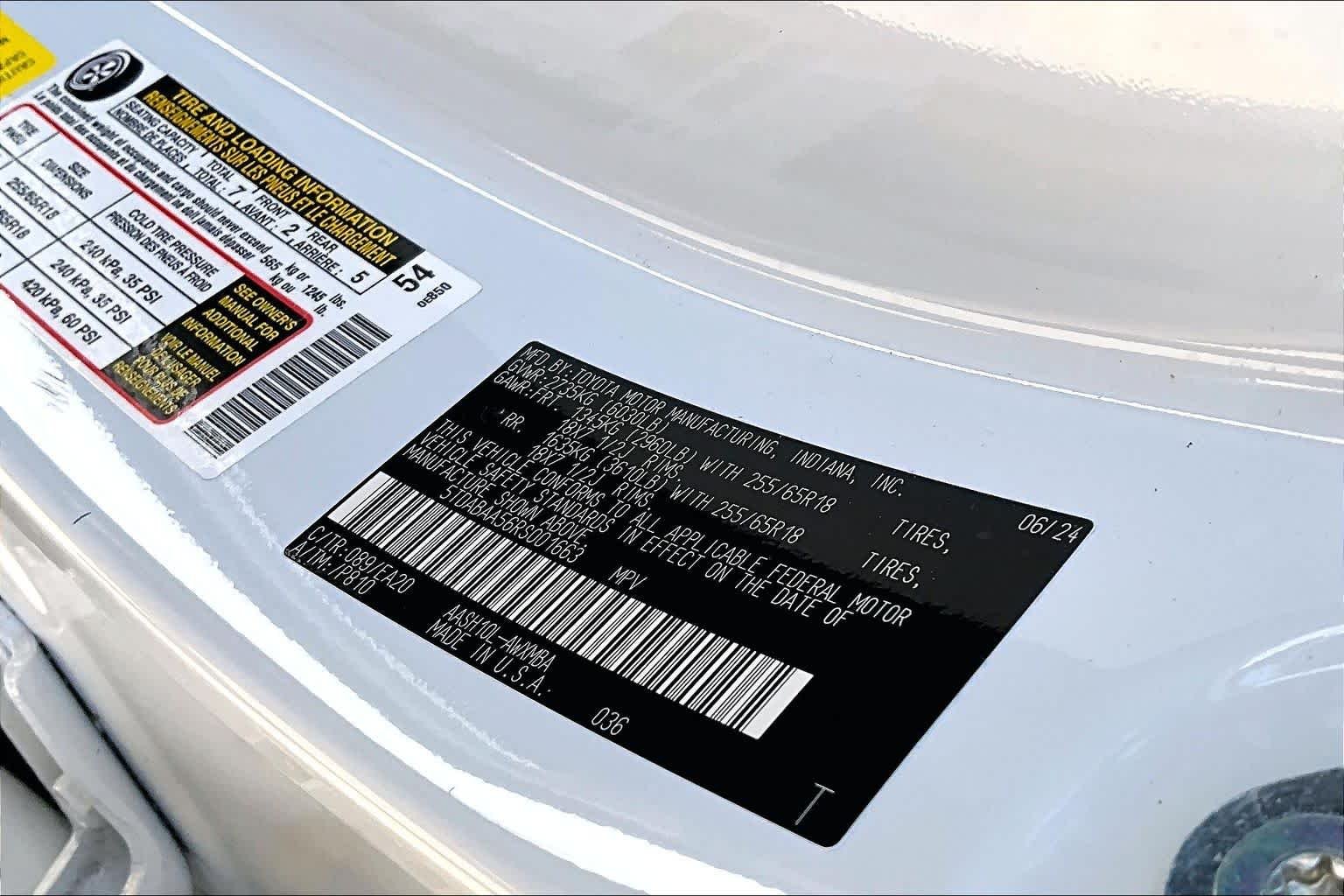 Used 2024 Wind Chill Pearl Toyota Hybrid XLE image 35