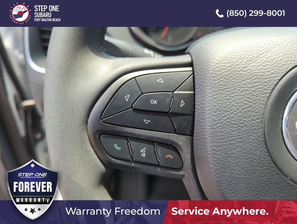 Used 2022 White Jeep Trailhawk image 22