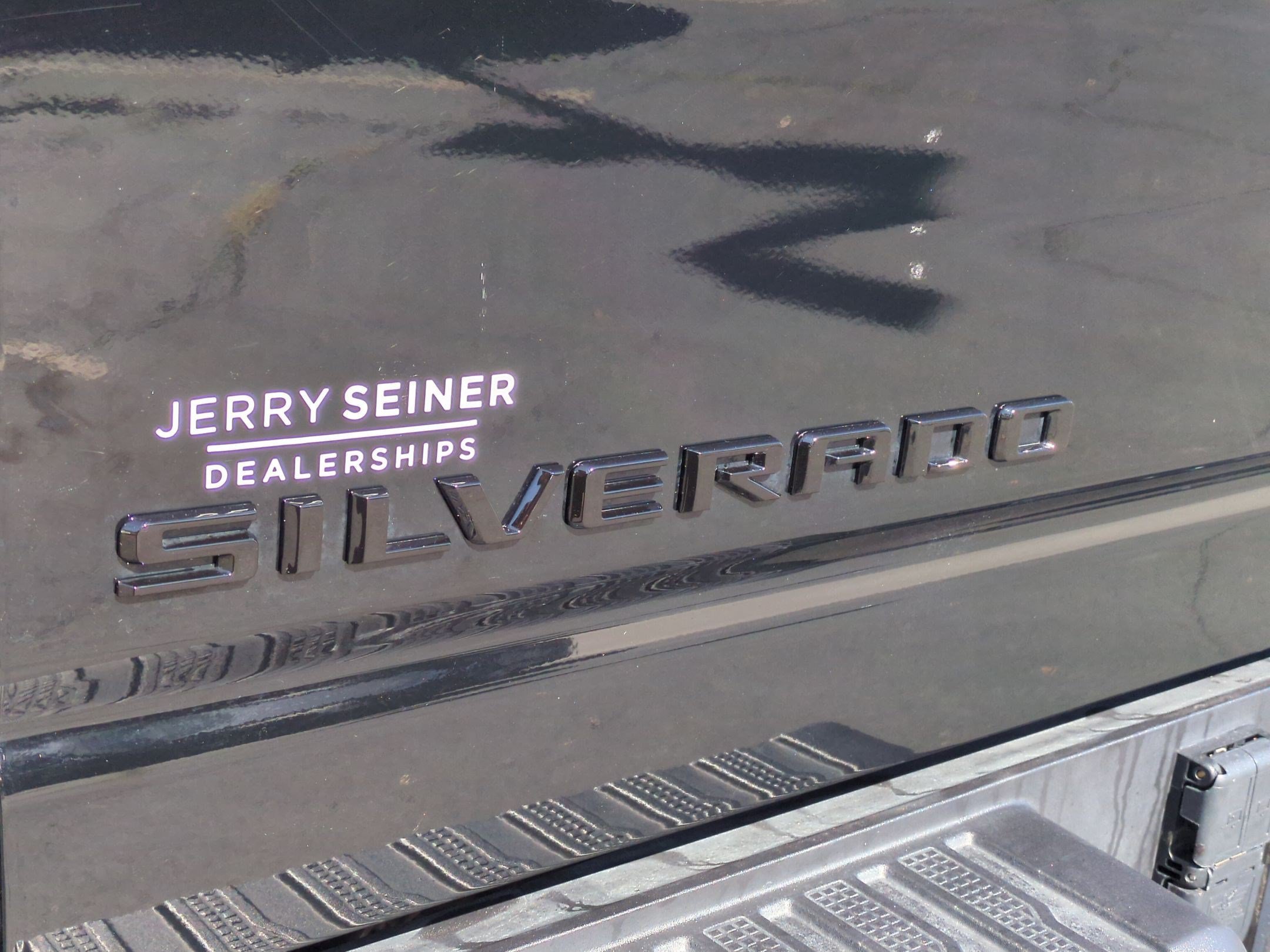 2024 Chevrolet Silverado 3500HD LTZ - Photo 26
