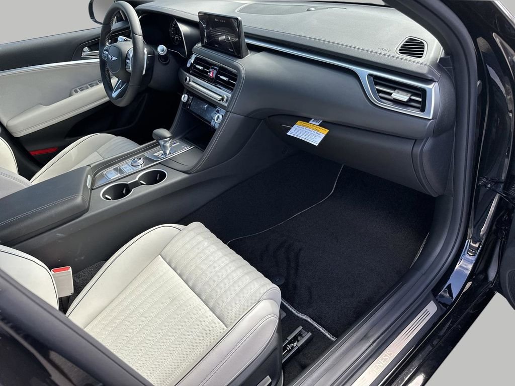 New 2026 Black Genesis 3.3T SPORT PRESTIGE image 24