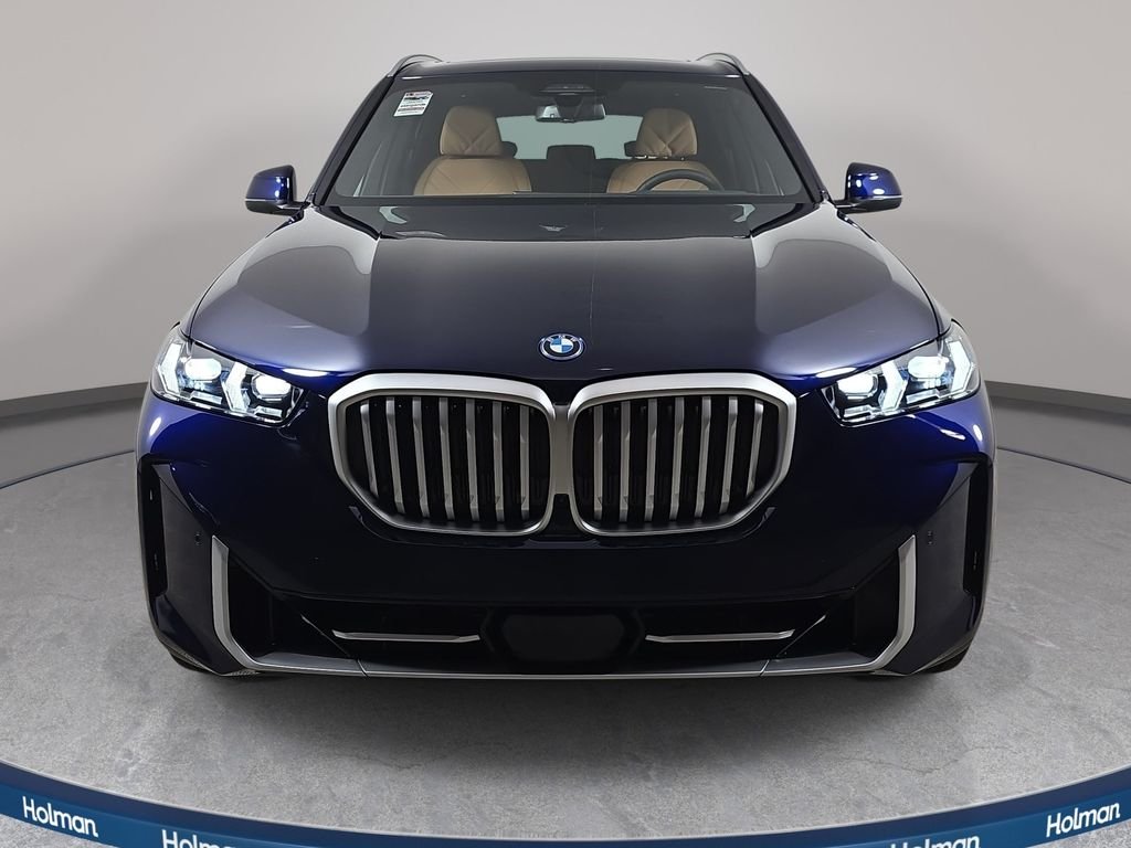 New 2026 Tanzanite Blue II Metallic BMW xDrive50e image 2