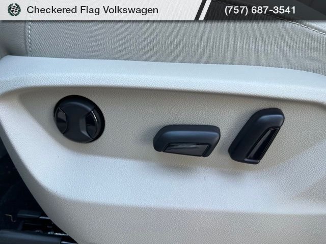 2026 Volkswagen Atlas SE - Photo 31