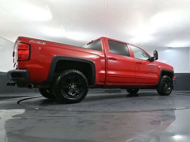 Used 2015 Red Chevrolet LT image 47