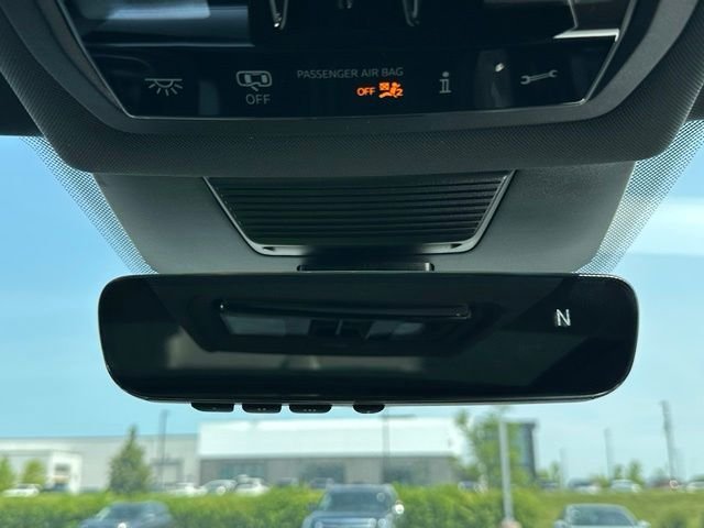 New 2026 Opal White Pearl Volkswagen 2.0T SE R-Line Black image 39