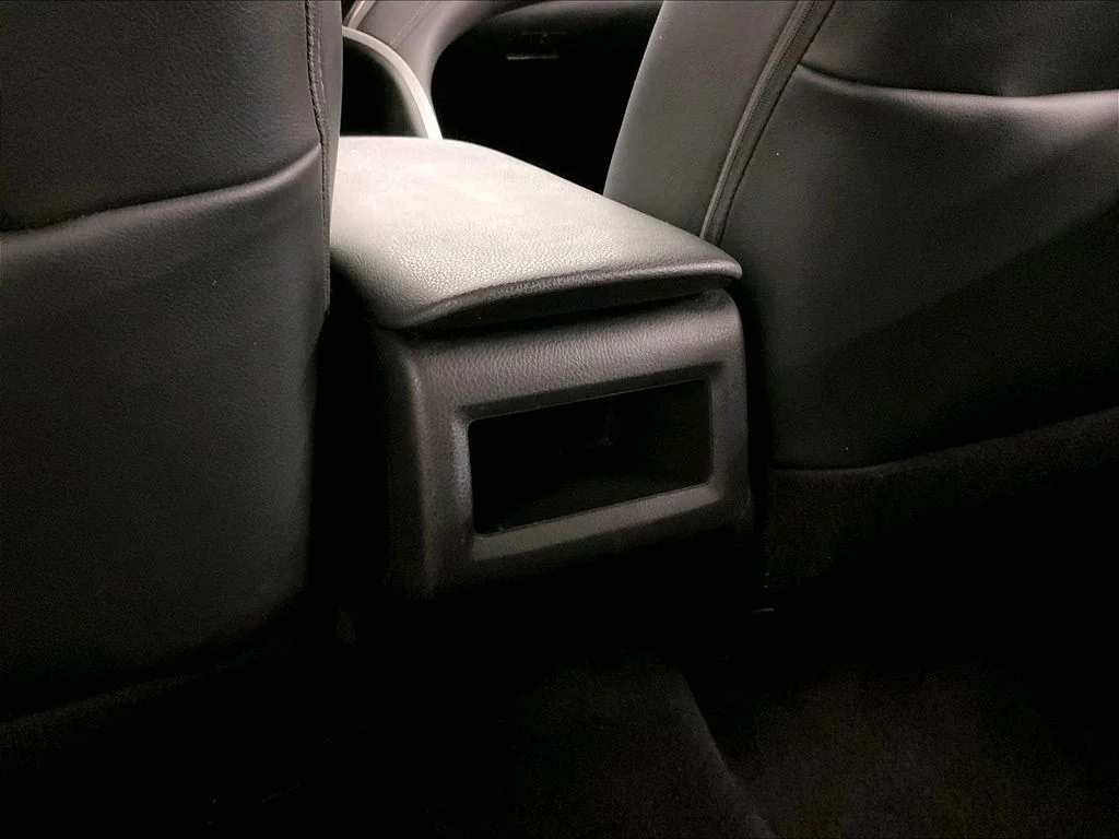 Used 2020 White Toyota SE image 37