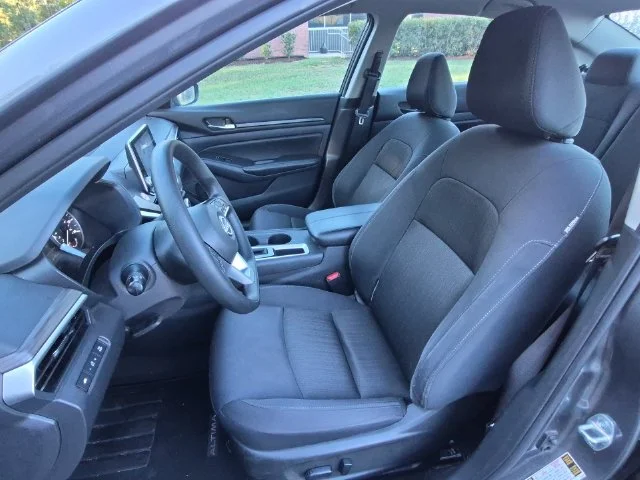 Used 2025 Gray Nissan 2.5 SV image 11