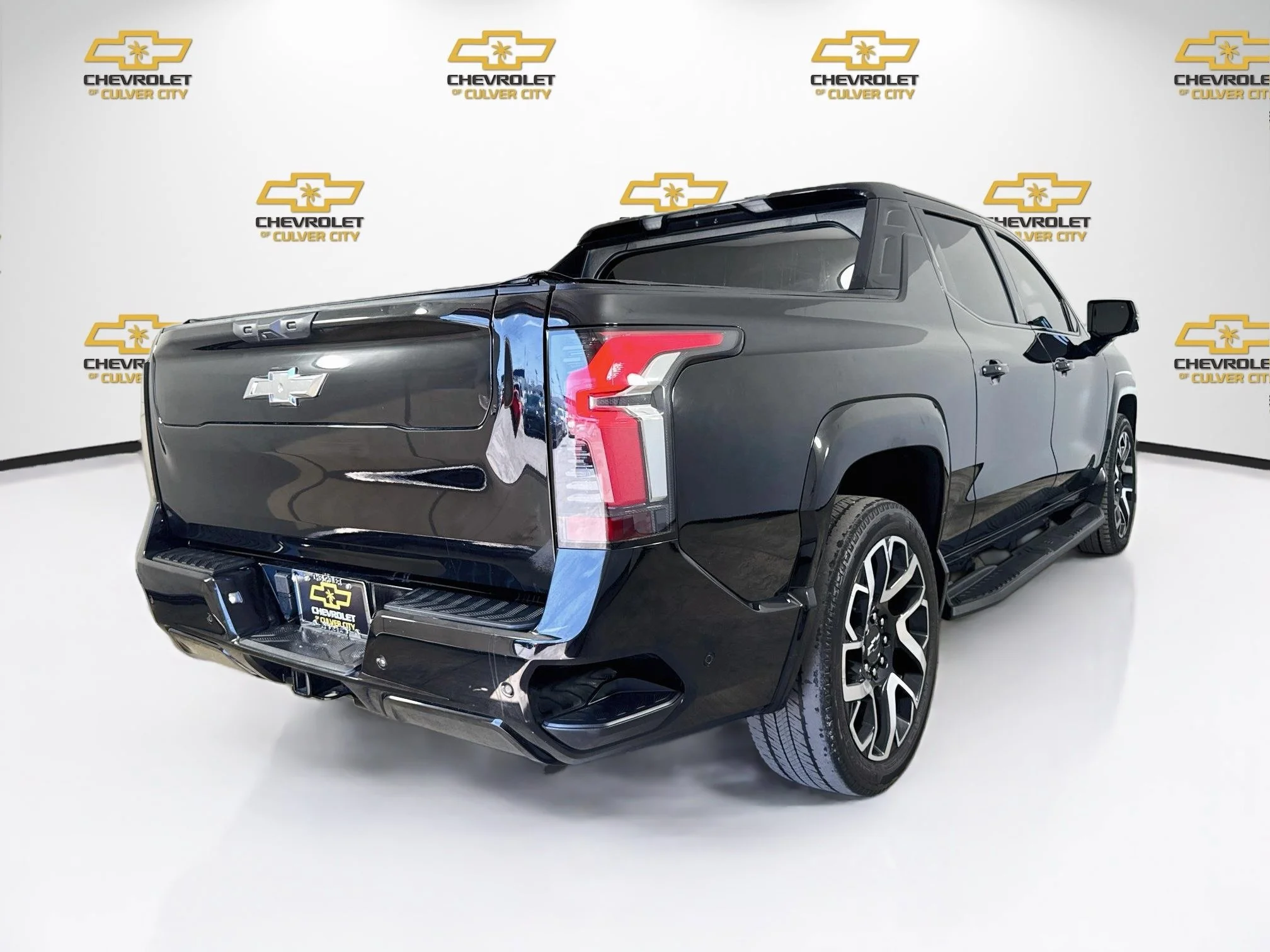 Used 2024 Black Chevrolet RST image 8