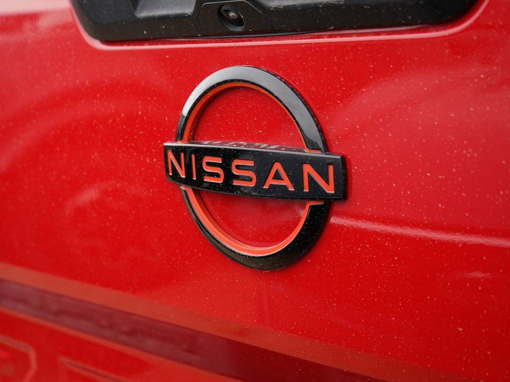 Used 2022 Red Alert Nissan PRO-X image 10