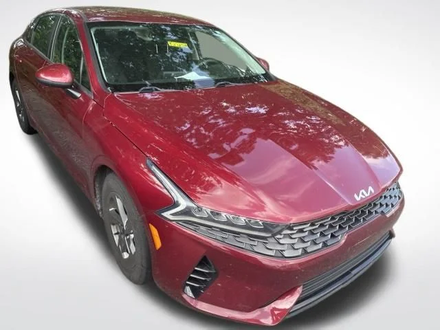 Used 2021 Red Kia LXS image 2