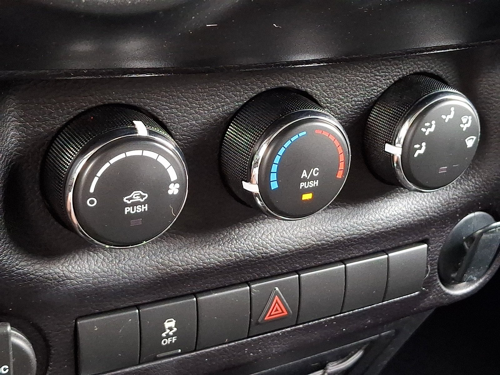 Used 2016 Granite Crystal Metallic Clearcoat Jeep Sport image 15