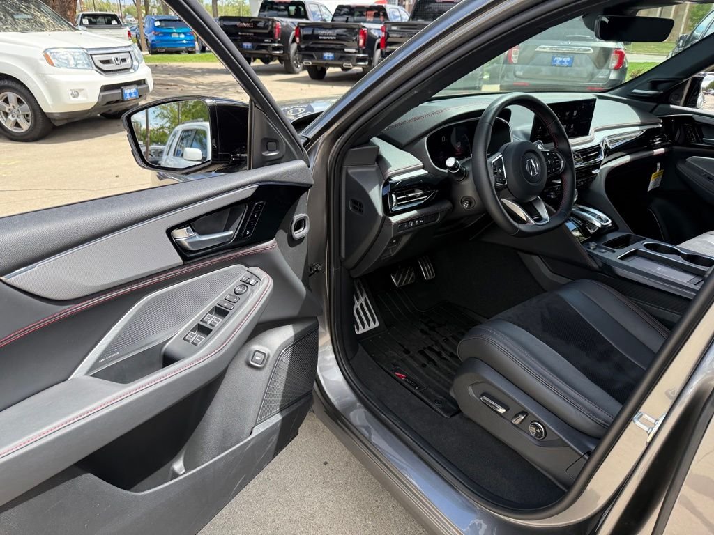 Used 2026 Majestic Black Pearl Acura A-Spec image 13