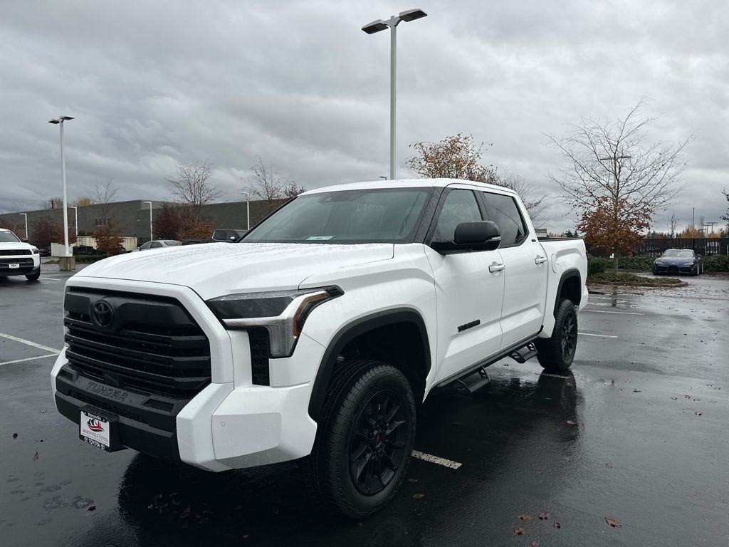 2026 Toyota Tundra SR5 - Photo 7