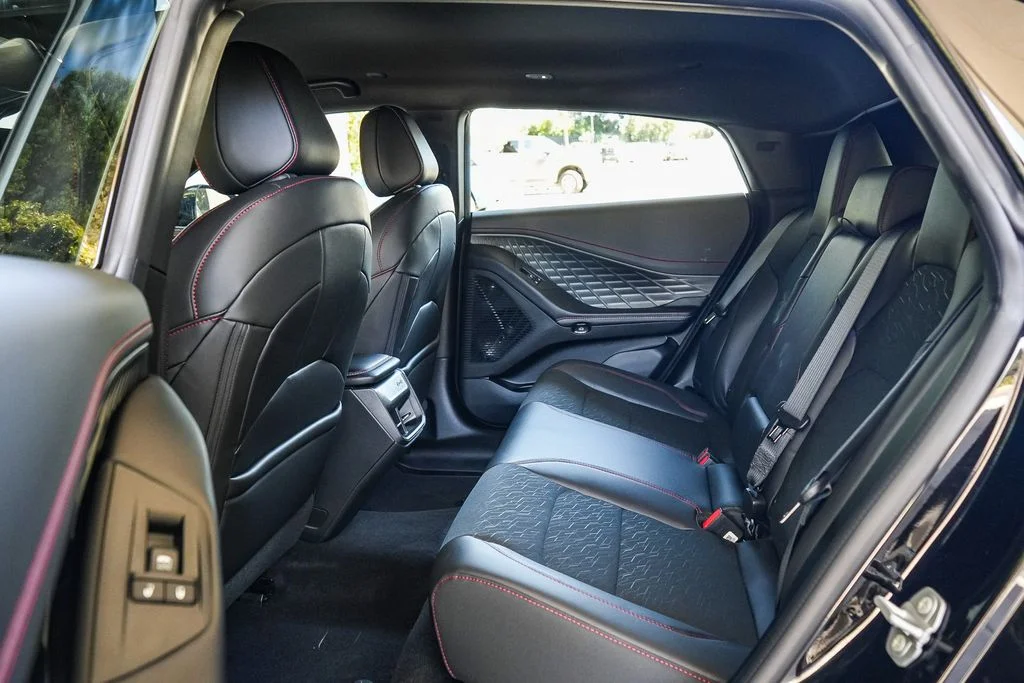 New 2026 Diamond Black Crystal Pearlcoat Dodge R/T image 19