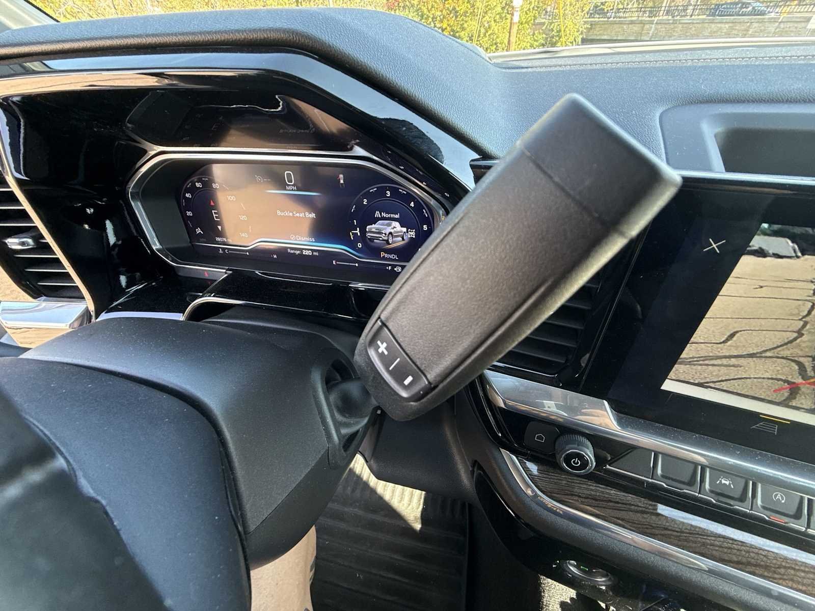 2024 Chevrolet Silverado 1500 LT - Photo 15