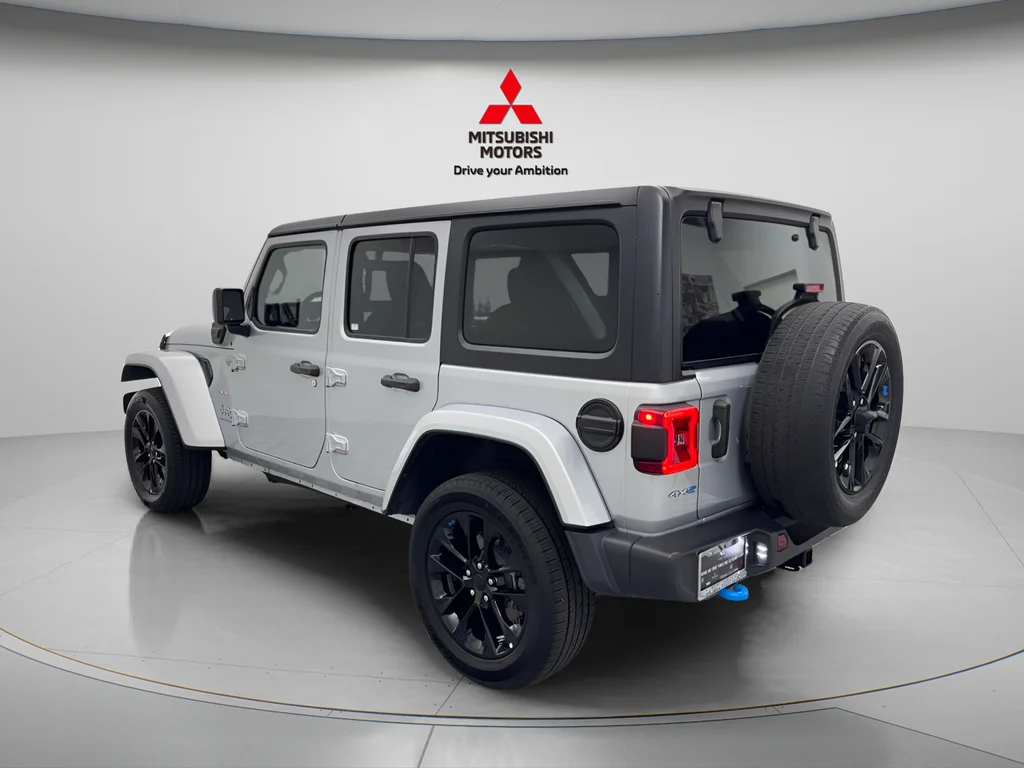 Used 2023 Silver Jeep Sahara 4xe image 6
