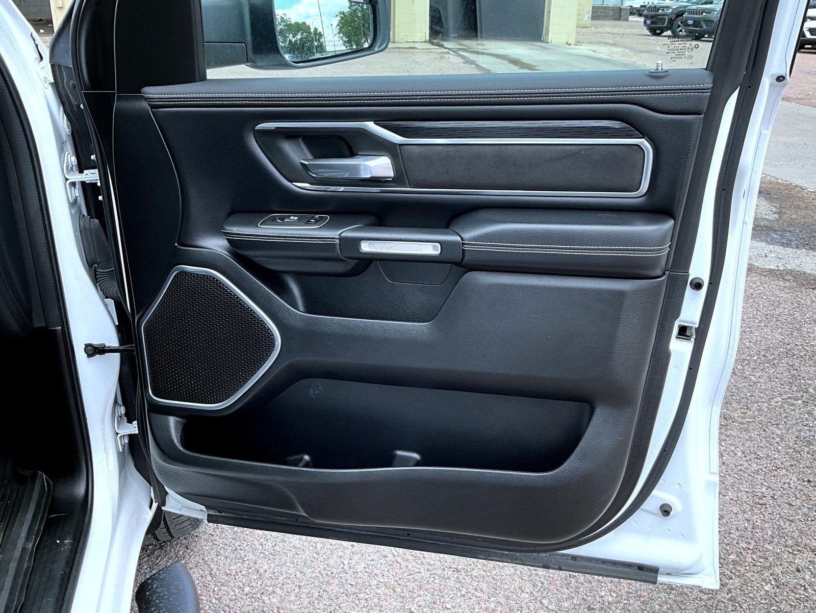 Used 2023 White Ram Laramie image 17