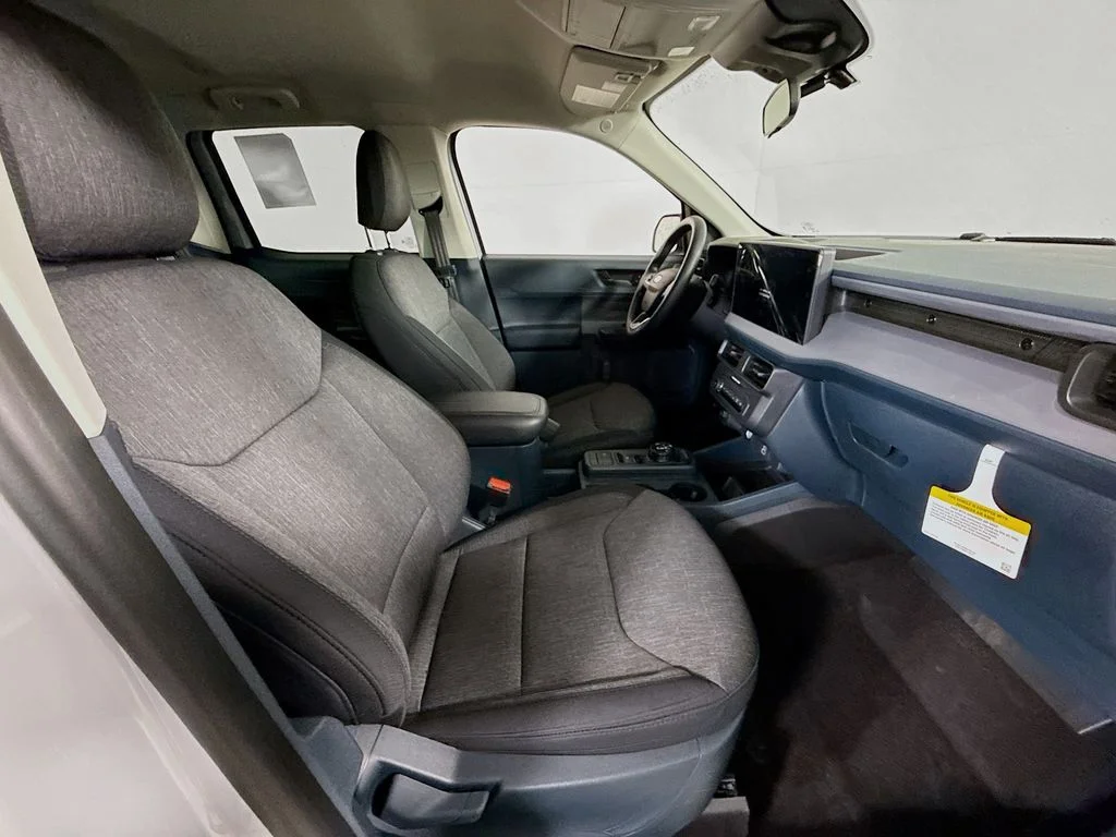New 2026 Space White Metallic Ford XLT image 25