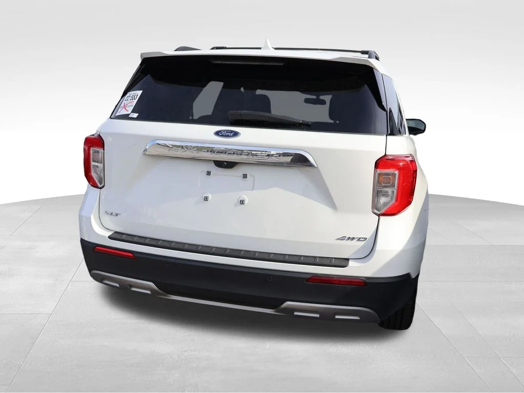 Used 2023 White Metallic Ford XLT image 14
