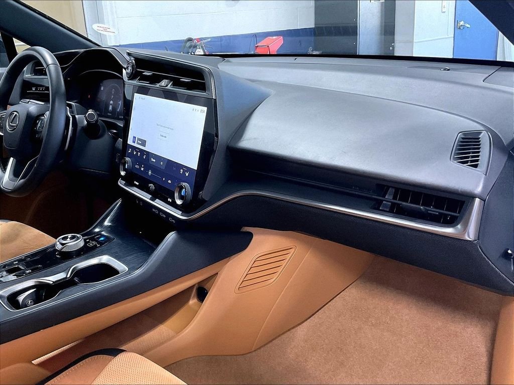 Used 2023 White Lexus 450e Luxury image 14