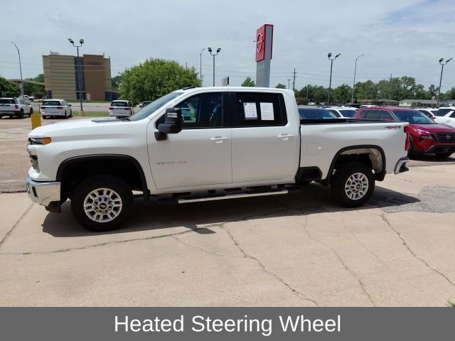 Used 2025 White Chevrolet LT image 7