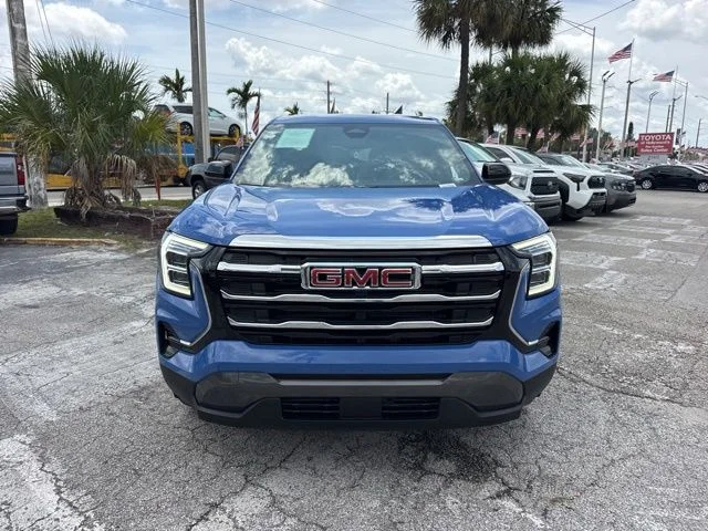 Used 2026  GMC Elevation image 15