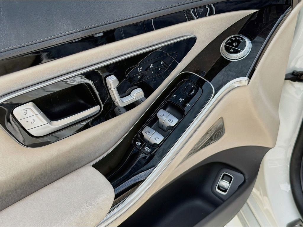 Certified Used 2023  Mercedes-Benz S 580 image 19