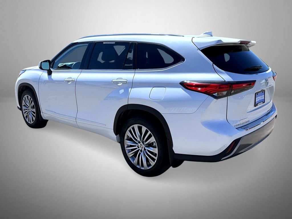 Used 2022 Beige Toyota Platinum image 7
