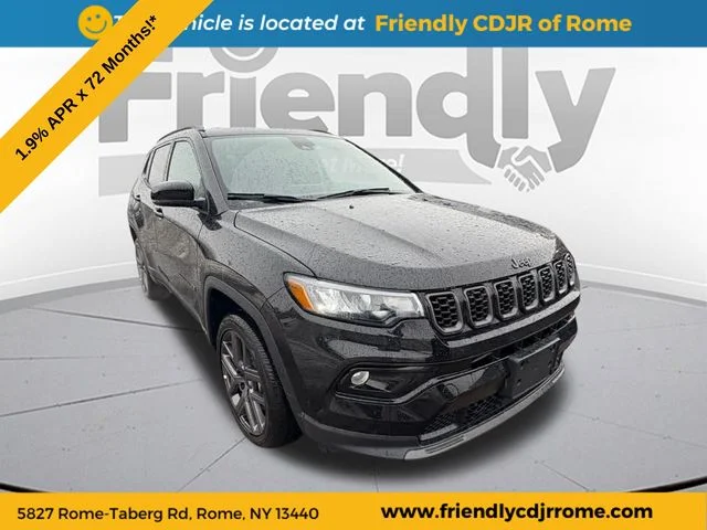 New 2026 Diamond Black Crystal Pearl-Coat Exterior Paint Jeep Limited image 4