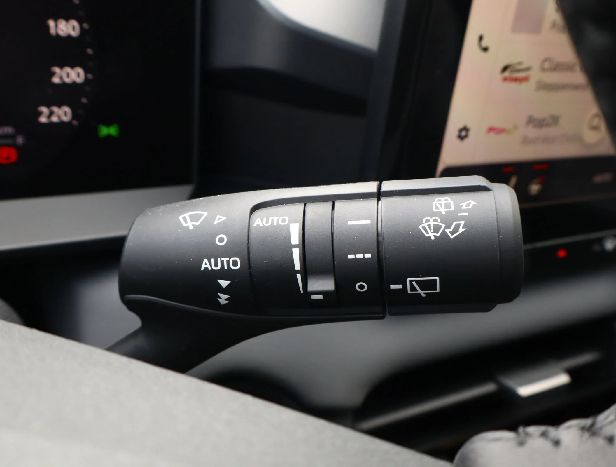 New 2026 Wind Chill Pearl w/Black Roof Toyota XSE image 19