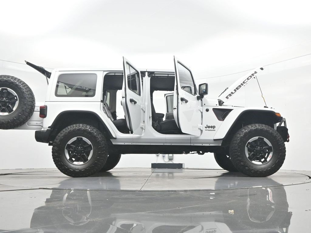 Used 2020 Bright White Clearcoat Jeep Rubicon image 39