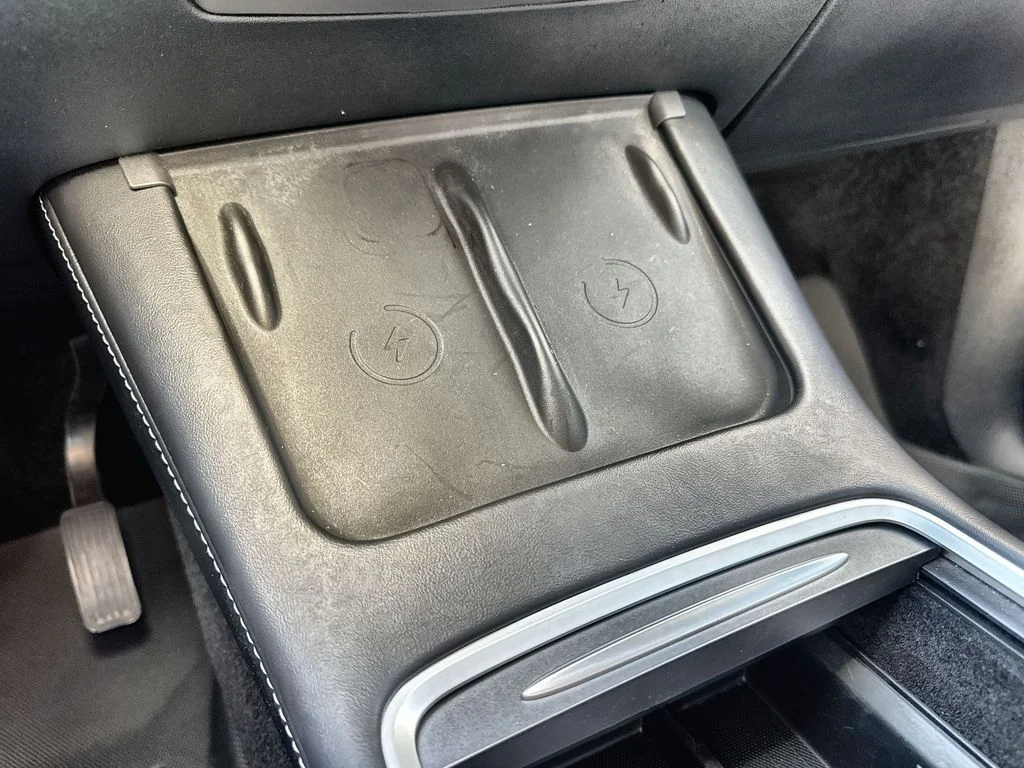 Used 2024  Tesla Long Range image 17