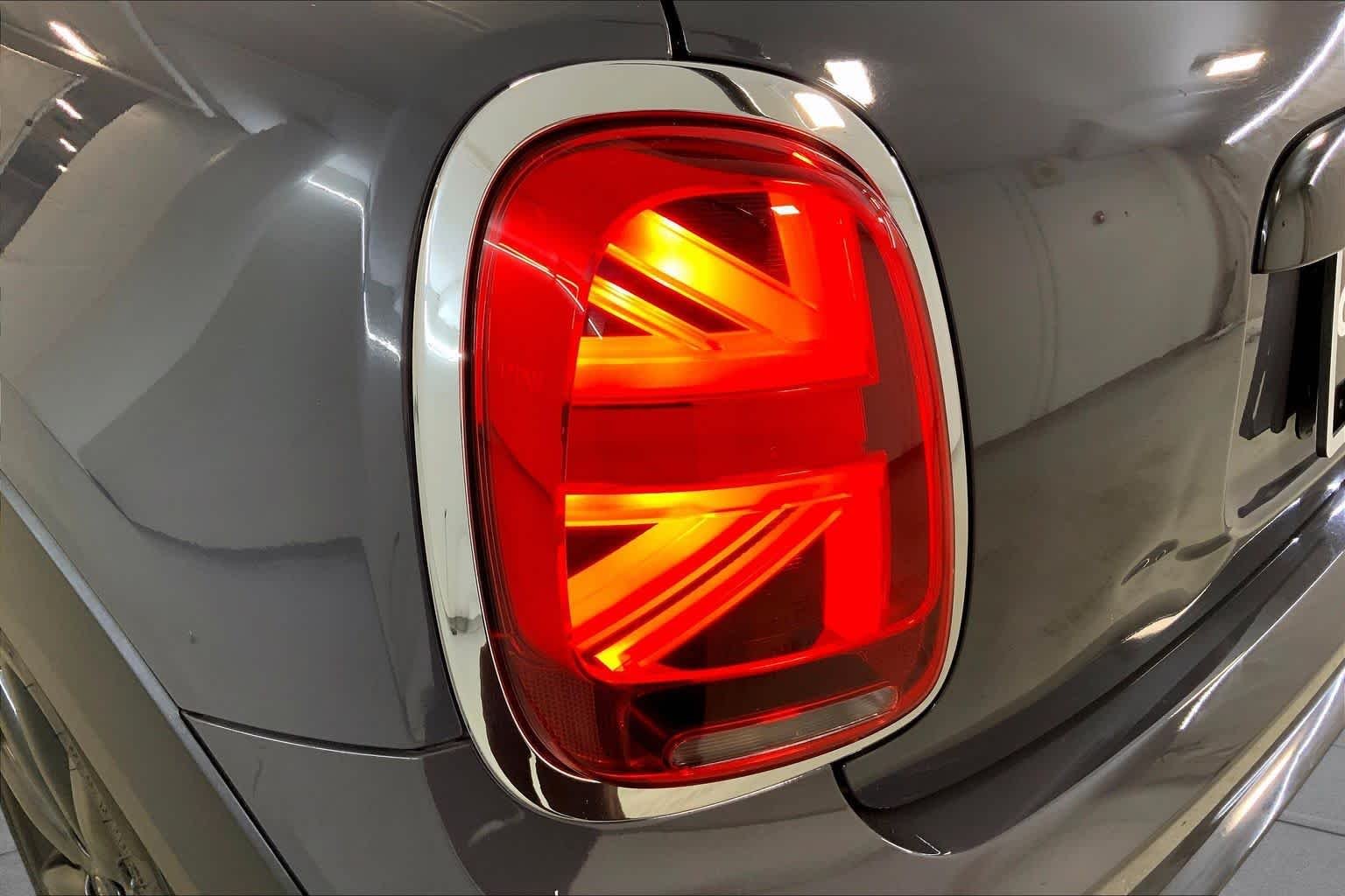 Used 2016 Thunder Grey Metallic MINI S image 28