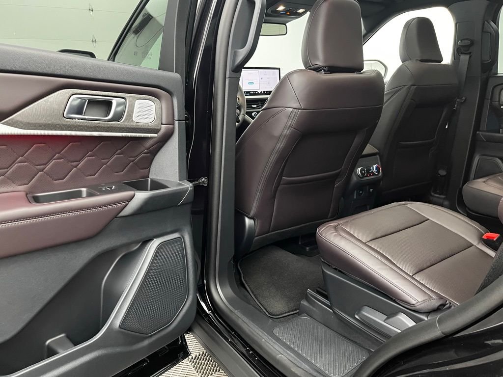 New 2026 Black Ford Platinum image 41