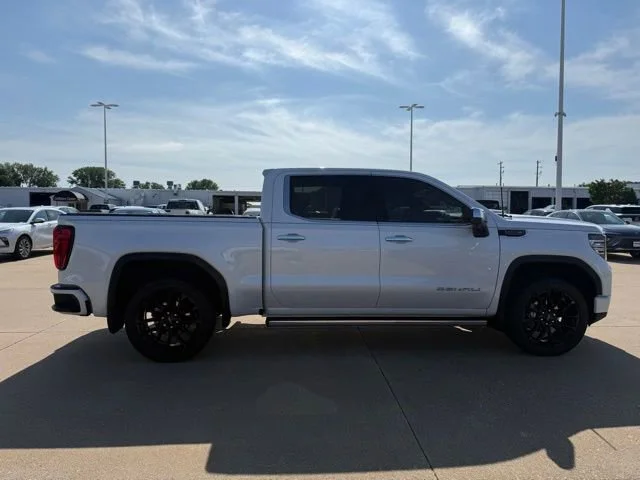 Used 2024 White Frost Tricoat GMC Denali image 2