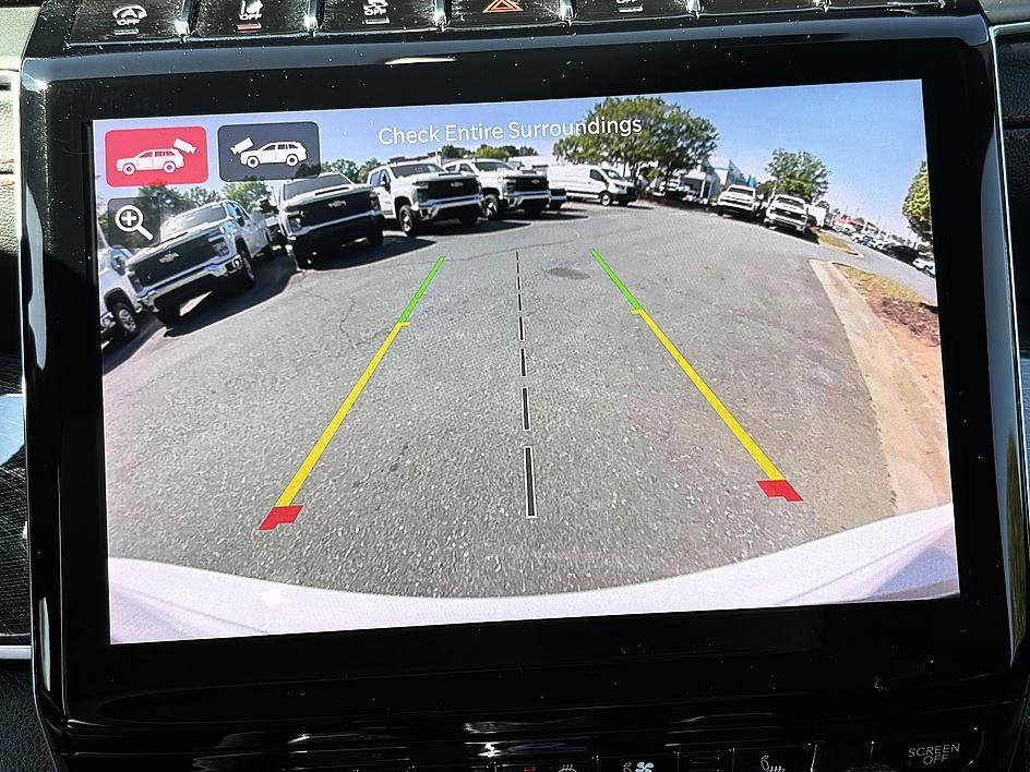 Used 2022 Bright White Clearcoat Jeep Trailhawk image 24