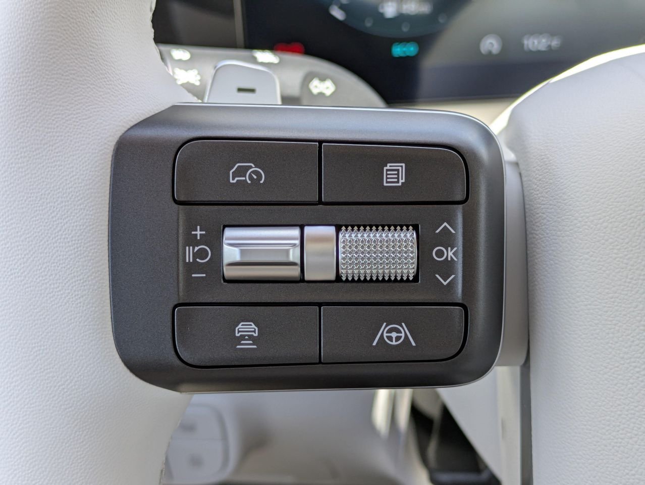 New 2027 Pacific Sapphire Pearl Hyundai SEL FWD image 26