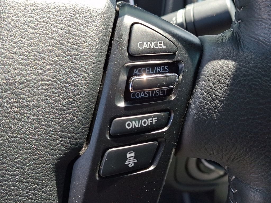 Used 2025 White Nissan SV image 22